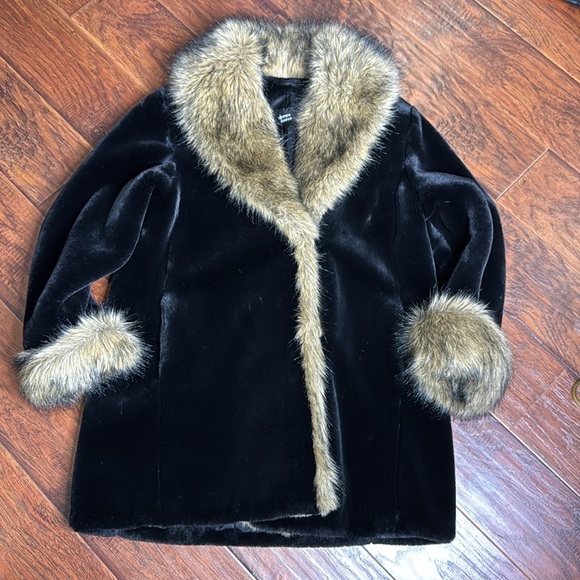 Vintage Dennis Basso Faux Fur Coat - Retro Heavy Winter Coats - Picture 10 of 15